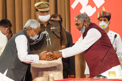 টানা চতুর্থবার বিহারের মুখ্যমন্ত্রী হিসেবে নীতিশ কুমারের শপথ