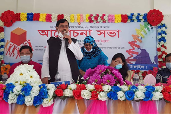 সখীপুরে প্রান্তিক কৃষকদের মধ্যে বিনামূল্যে সার-বীজ বিতরণ
