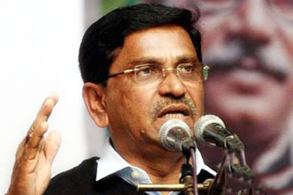 ‘এটা পাকিস্তান নয়, স্বাধীন বাংলাদেশ’ : বঙ্গবন্ধুর ভাস্কর্য প্রসঙ্গে হানিফ