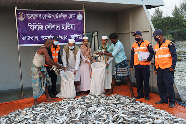 হাতিয়ায় ৩০ মণ জাটকা জব্দ