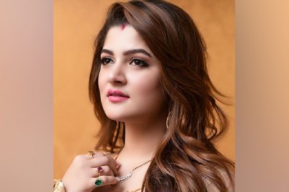 ‌‌‌‌এত আলো আগে দেখিনি; কি এমন সুখ খুঁজে পেলেন শ্রাবন্তী?
