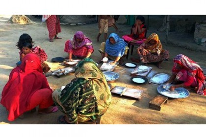 দিনাজপুরে 
ঘরে ঘরে নবান্নের আনন্দ 