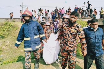ফরিদপুরে ট্রেনের নিচে ঝাঁপ দিয়ে প্রেমিক যুগলের আত্মহত্যা 