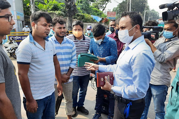 চট্টগ্রামে মাস্ক পরিধান না করায় ৮০ জনকে জরিমানা 
