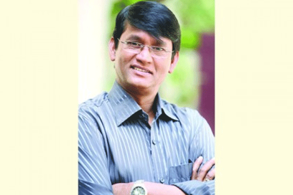আইসিইউ থেকে কেবিনে আজিজুল হাকিম