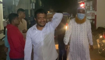 টিউশন শেষে বাড়ি ফেরার পথে যুবককে কুপিয়ে হত্যা 
