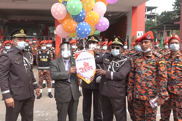 বরিশালে ফায়ার সার্ভিস ও সিভিল ডিফেন্স সপ্তাহের উদ্বোধন