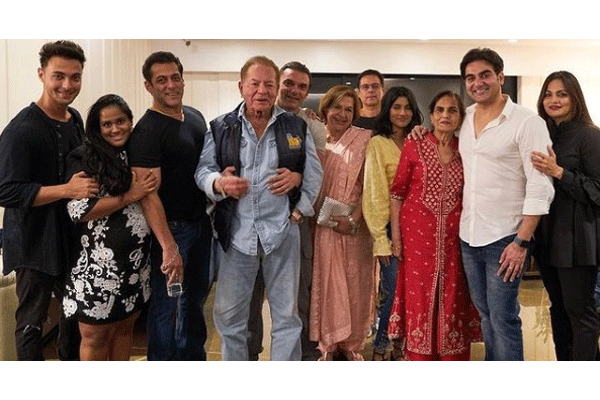 সপরিবারে আইসোলেশনে সালমান খান