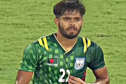 এশিয়ার সেরা ১০ ফুটবলারের তালিকায় বাংলাদেশের সাদ 

