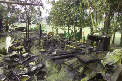 শৈলকুপায় আগুনে বসতবাড়ি পুড়ে ছাই