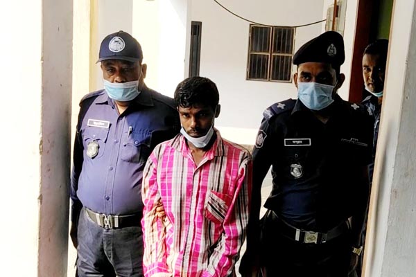 মায়ের কোল থেকে শিশু চুরি করে হত্যা, ৩ দিনের রিমান্ডে বাবা