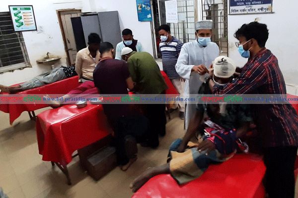 লক্ষ্মীপুরে প্রতিপক্ষের হামলায় ৫ কৃষক গুরুতর আহত, দুইজন নিখোঁজ