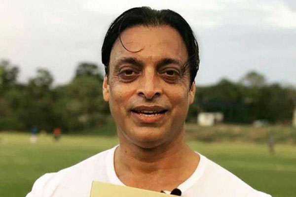 চাঞ্চল্যকর তথ্য, বোলিংয়ে গতি বাড়াতে ড্রাগ নেয়ার প্রস্তাব পান শোয়েব