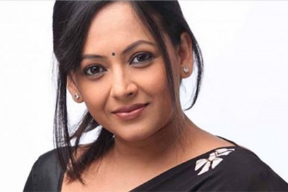 রাজনীতিতে আসছেন শ্রীলেখা!