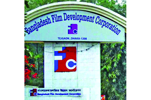 চলচ্চিত্রটা নির্মাণ করব কোথায়?