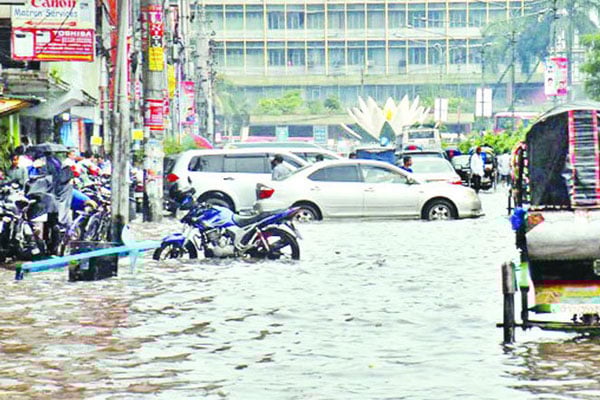 রাজধানীর জলাবদ্ধতা নিরসনের দায়িত্ব পাচ্ছে দুই সিটি করপোরেশন 

