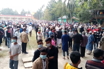 নড়াইল পৌর মেয়রের দাফন সম্পন্ন