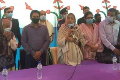 ‘প্রধানমন্ত্রীর বাস্তবমুখী পদক্ষেপের কারণে অর্থনীতি সামনের দিকে এগিয়ে যাচ্ছে’ 