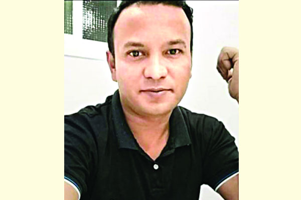 দিনদুপুরে স্বেচ্ছাসেবক লীগ নেতাকে কুপিয়ে হত্যা কুমিল্লায়