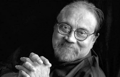 খবরটা শোনার পর থেকে স্তব্ধ হয়ে আছি!