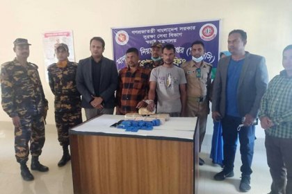 টেকনাফে ইয়াবাসহ দুই মাদক ব্যবসায়ী আটক