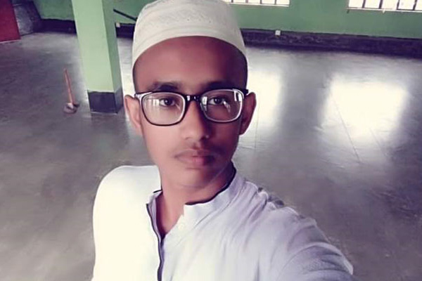 রাজধানীতে শরীরে আগুন ধরিয়ে দেওয়া সেই যুবকের মৃত্যু