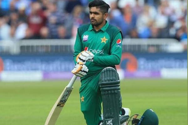 বাবর আজমের বিরুদ্ধে ধর্ষণের অভিযোগ তরুণীর