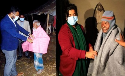 গভীর রাতে বাড়ি বাড়ি গিয়ে শীতার্তদের কম্বল জড়িয়ে দিলেন দুই ইউএনও 