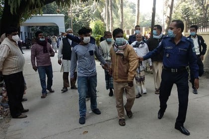 চাঁপাইনবাবগঞ্জে হত্যা মামলায় ৭ জনের যাবজ্জীবন কারাদণ্ড
