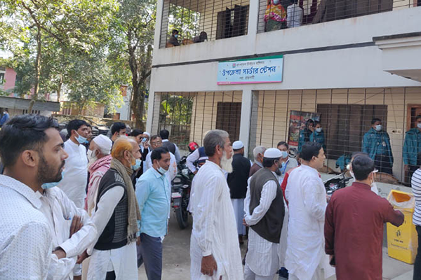 রাজশাহীর দুই পৌরসভা নির্বাচনে ৯৮ জনের মনোনয়নপত্র জমা