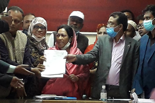 পঞ্চগড়ে মেয়র পদে ৩ জনের মনোনয়নপত্র দাখিল