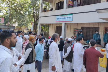 রাজশাহীর দুই পৌরসভা নির্বাচনে ৯৮ জনের মনোনয়নপত্র জমা