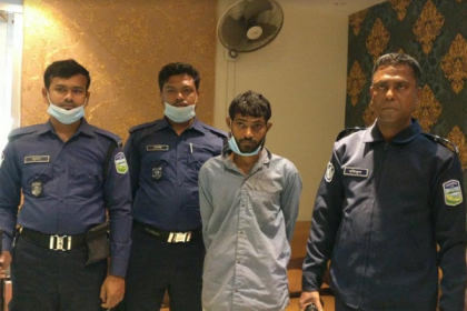 নেত্রকোনায় মন্দিরে চুরি হওয়া স্বর্ণালংকার উদ্ধার, চোর আটক