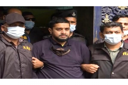 দ্বিতীয় দফায় ৯ দিনের রিমান্ডে ‘গোল্ডেন মনির’