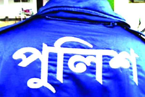 কপাল পুড়ছে মাদকাসক্ত পুলিশের!