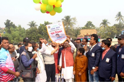 মেহেরপুরে মেয়র কাপ ক্রিকেট টুর্নামেন্ট উদ্বোধন