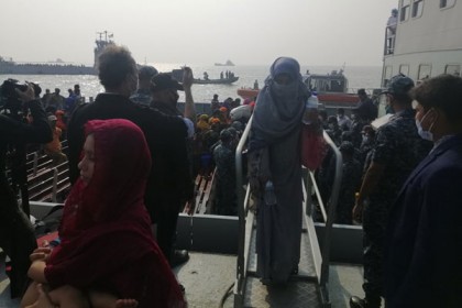 প্রথম ধাপে ভাসানচরে পৌঁছেছে ১৬৪২ জন রোহিঙ্গা