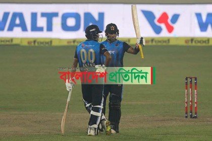 ঢাকার কাছে হারল রাজশাহী

