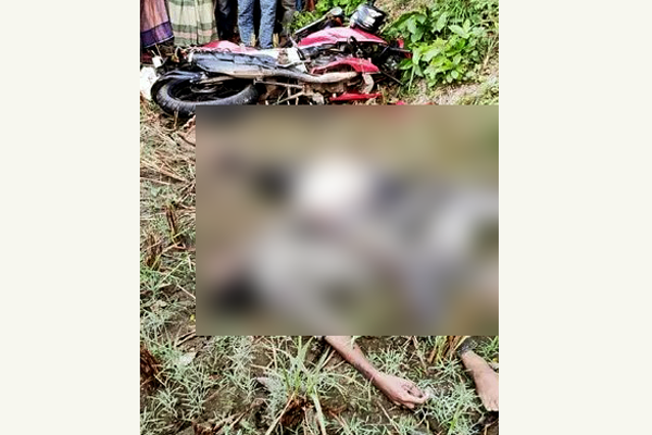 সড়কের পাশে পড়ে ছিল ৩ মোটরসাইকেল আরোহীর লাশ