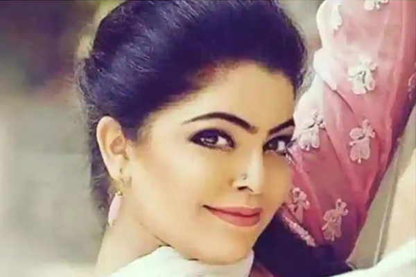 করোনায় ভারতে জনপ্রিয় অভিনেত্রীর মৃত্যু