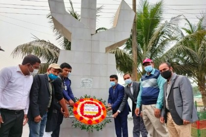 নানা আয়োজনে হালুয়াঘাটে হানাদার মুক্ত দিবস পালিত 