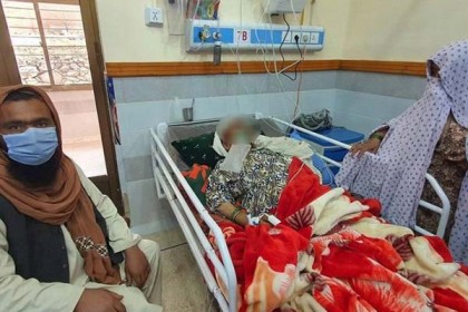 ঠিক সময়ে অক্সিজেন না পৌঁছানোয় পাকিস্তানে ৬ করোনা রোগীর মৃত্যু