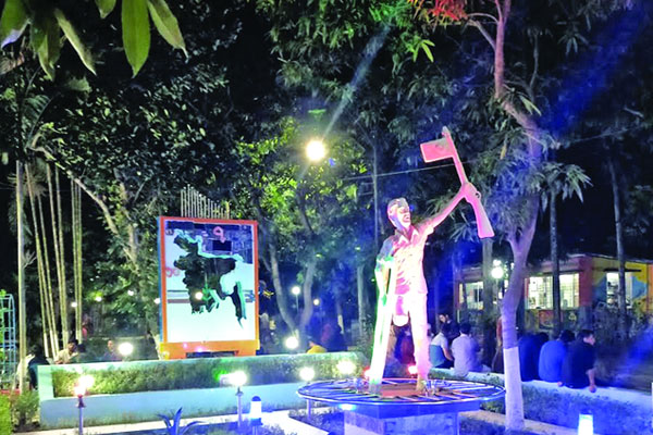 শিল্পকর্মে ইতিহাস ঐতিহ্যের ছোঁয়া