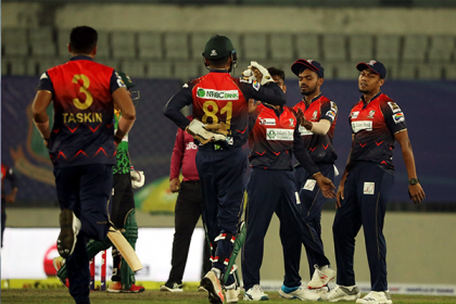 শান্তর সেঞ্চুরির বিপরীতে রাব্বীর হ্যাটট্রিক