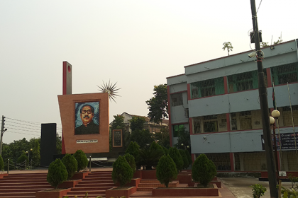 কুমিল্লায় ভাস্কর্যের নিরাপত্তায় সিসি ক্যামেরা স্থাপন