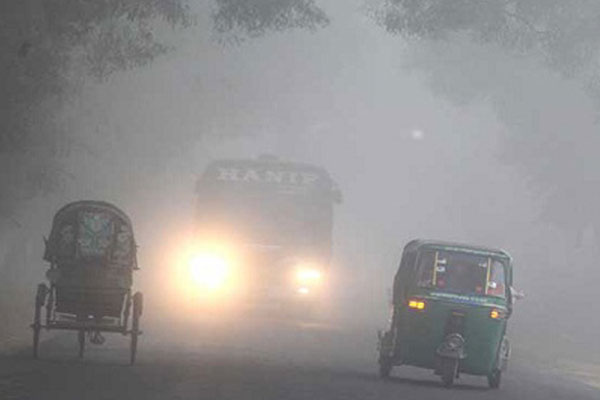 কুয়াশায় সড়ক দুর্ঘটনা এড়াতে যা করা উচিত