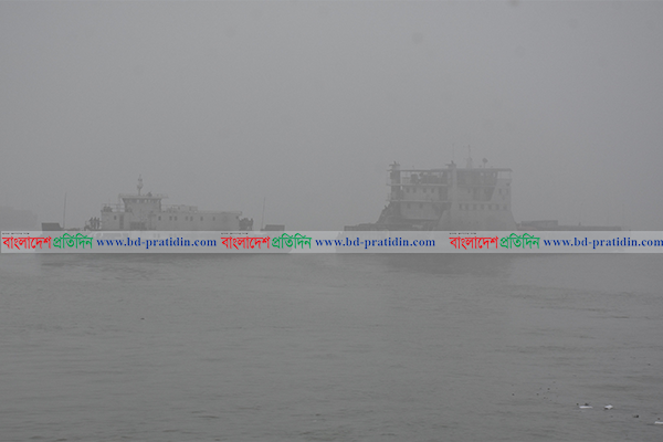 ১২ ঘণ্টা পর দৌলতদিয়া-পাটুরিয়া নৌরুটে ফেরি চলাচল স্বাভাবিক