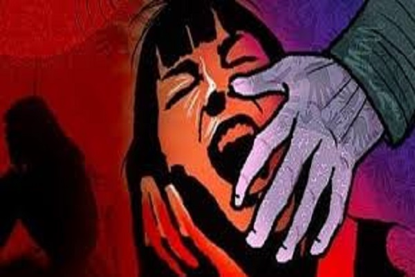 নারায়ণগঞ্জে বান্ধবীর সহযোগিতায় তরুণীকে ধর্ষণ, যুবক গ্রেফতার
