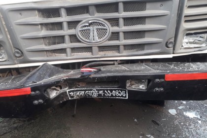 সাতক্ষীরায় সড়ক দুর্ঘটনায় নিহত ২