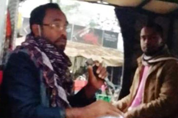 ভুয়া কাজীকে অভিনব শাস্তি, ইউএনওর প্রশংসা এলাকাবাসীর